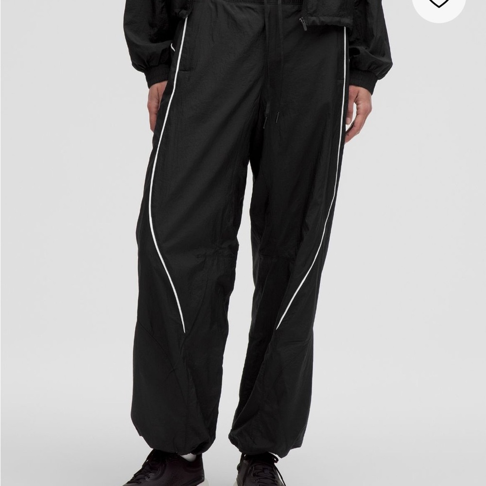 Lululemon Women’s License to Train Pants, NWT